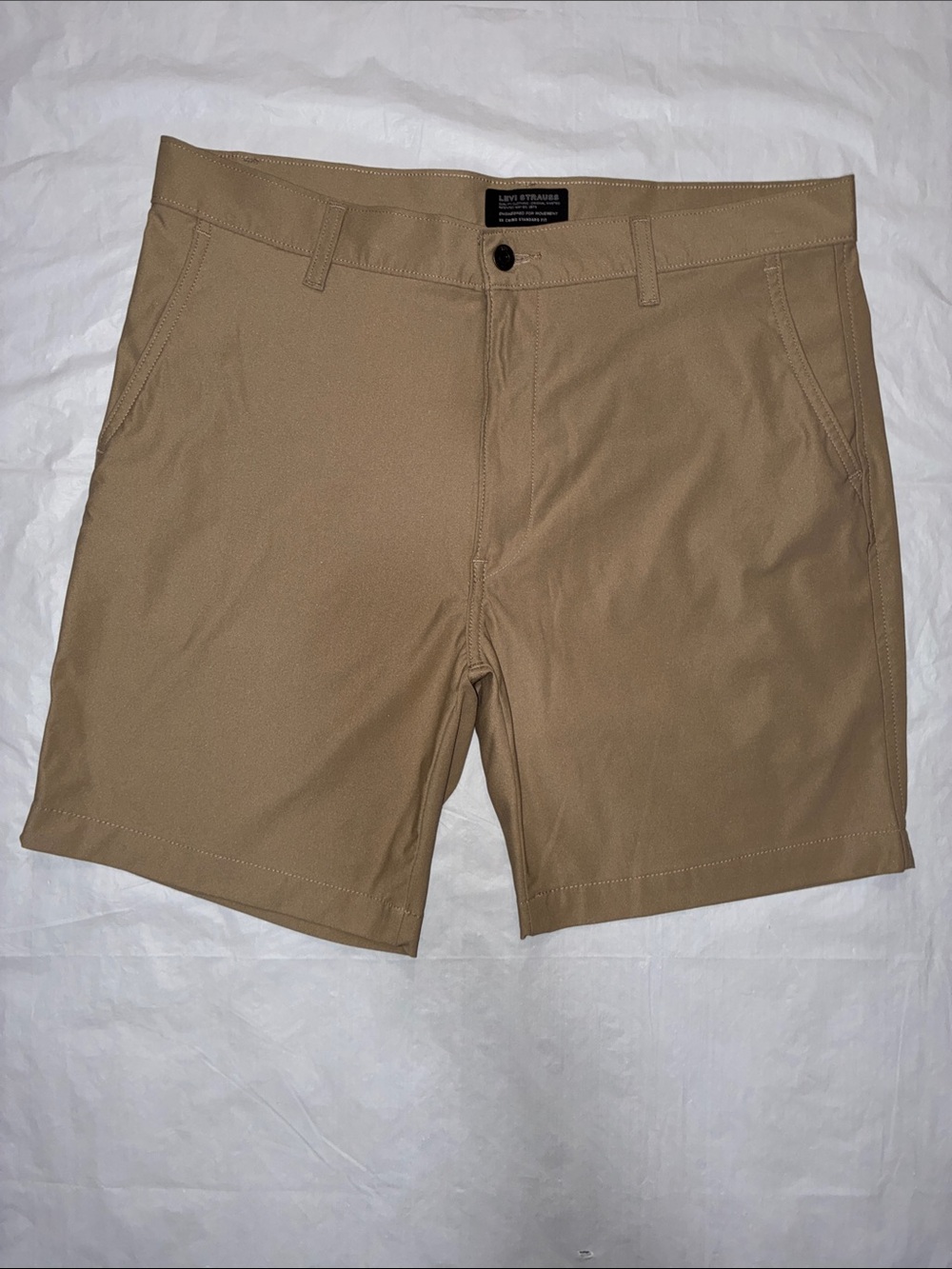 Levi's Men's Khaki Flat-Front Chino Shorts